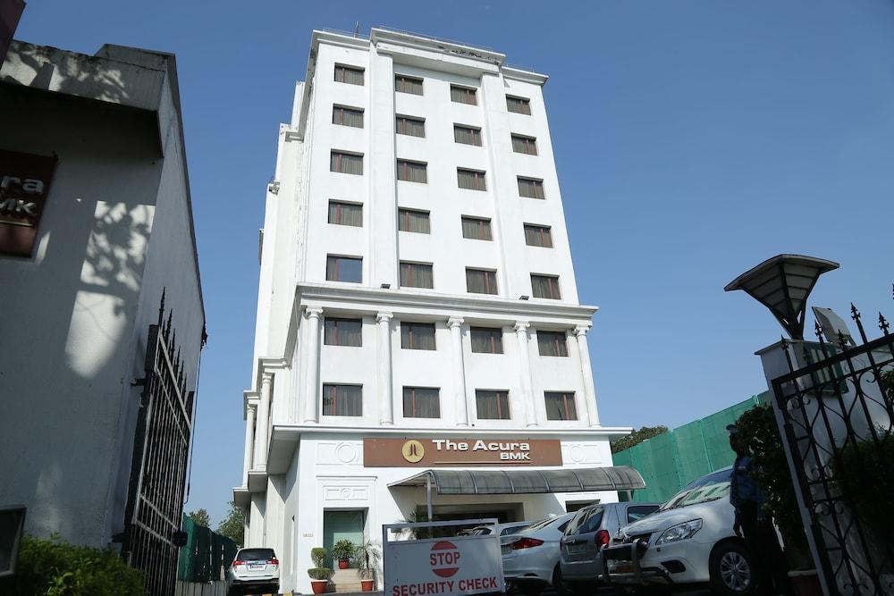 The Acura, Bmk Ξενοδοχείο Γκουργκάον Εξωτερικό φωτογραφία